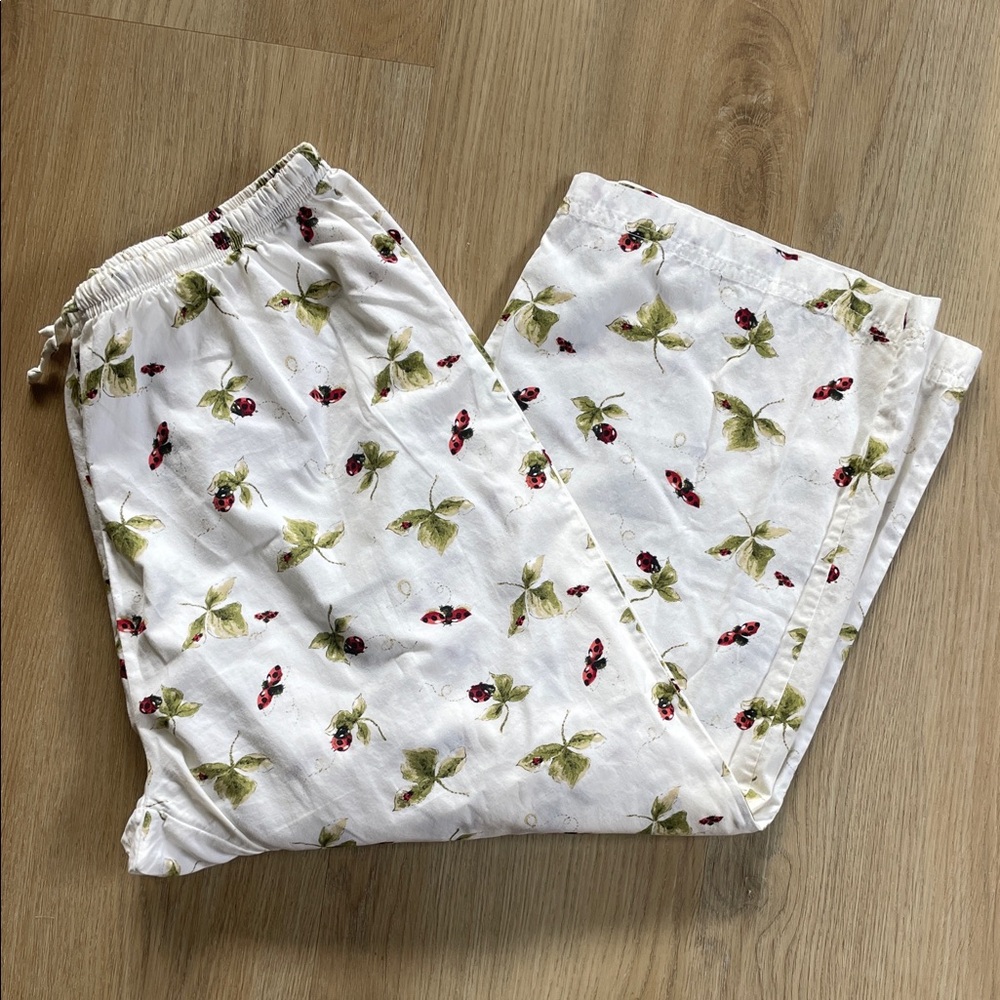 Woolrich Women's 100% Cotton White w/ Ladybug Print Pajama Pants Size Large